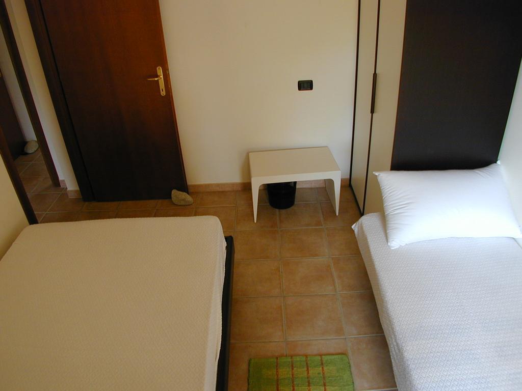 Appartamento Markus By La Via Del Mare Viaggi E Vacanze Виласимиус Екстериор снимка